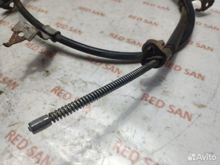 Трос ручника левый Toyota Rav 4 ALA30R 2adftv 2007