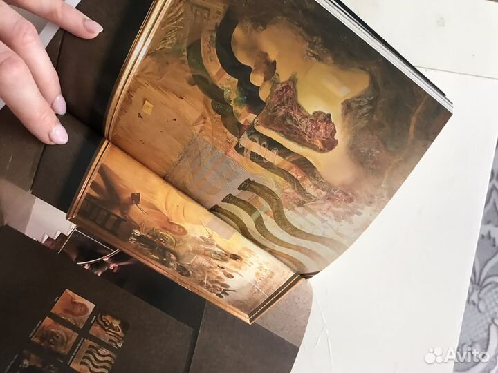 Книга: Театр-музей Дали в Фигерасе