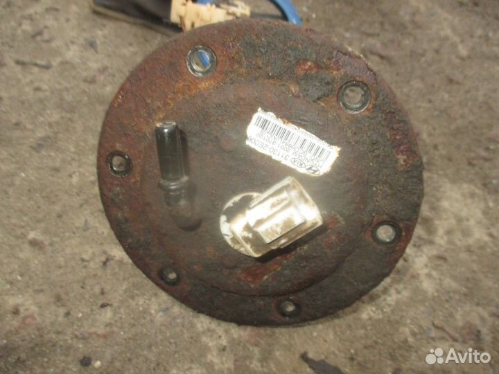 Датчик уровня топлива (Hyundai Tucson)