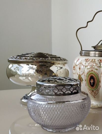 Бисквитница и Роузбоул