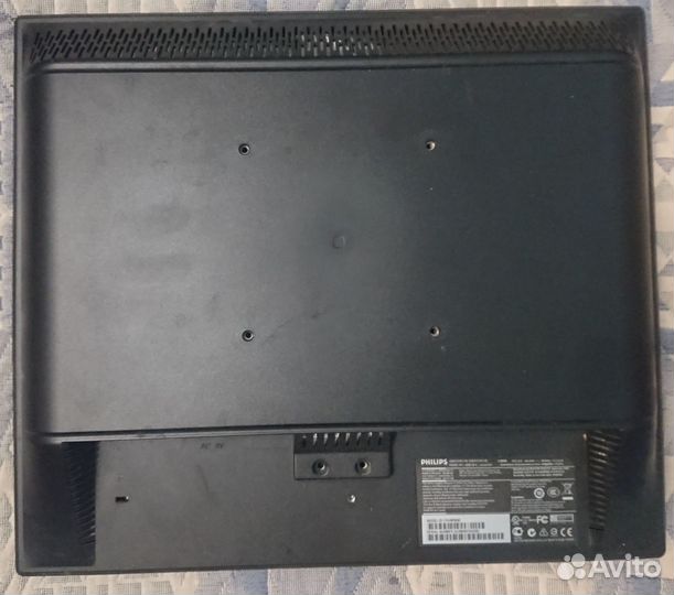 Монитор Philips vga
