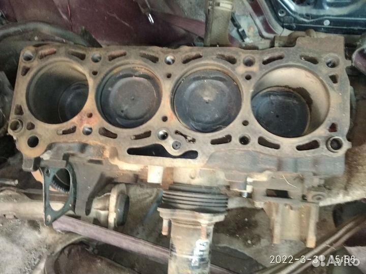 Продам блок цилиндров мазда 626