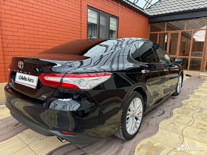Toyota Camry 2.5 AT, 2020, 120 000 км