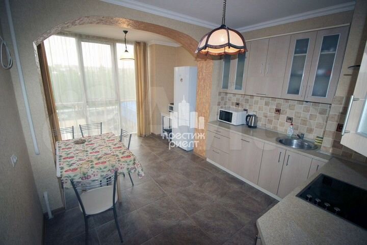 2-к. квартира, 67 м², 6/17 эт.