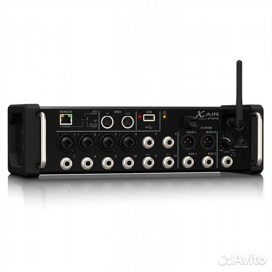 Цифровой микшерный пульт Behringer XR12