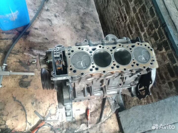 4M40 двигатель в сборе