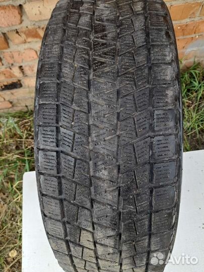 Bridgestone Blizzak DM-V1 225/60 R18