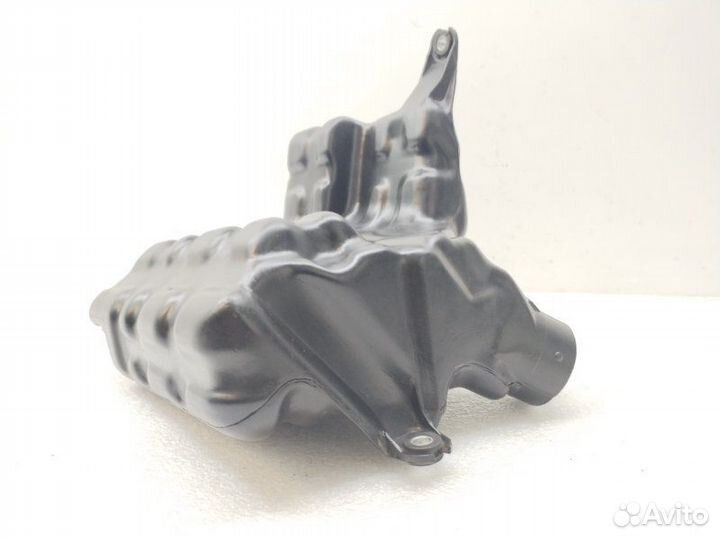 Резонатор воздушного фильтра Toyota Alphard ANH15