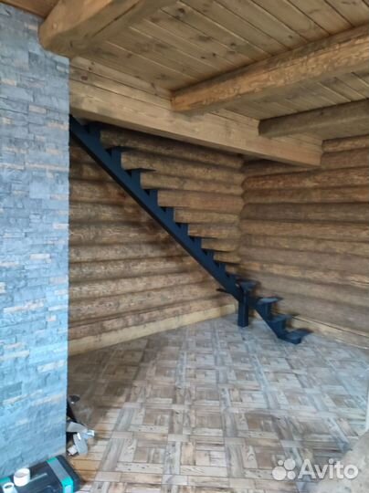 Металлический каркас для лестницы