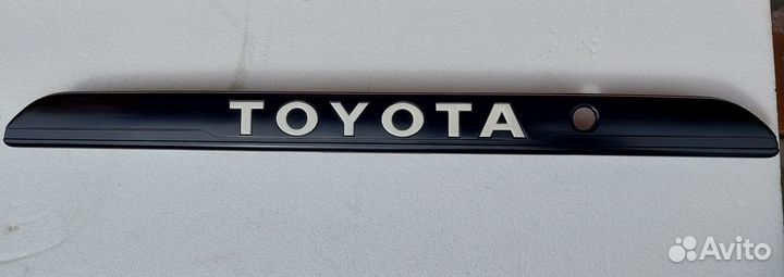 Накладка пластиковая с ручкой открывания двери