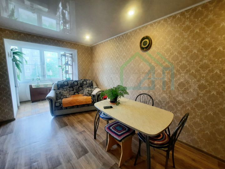 2-к. квартира, 69,3 м², 2/5 эт.