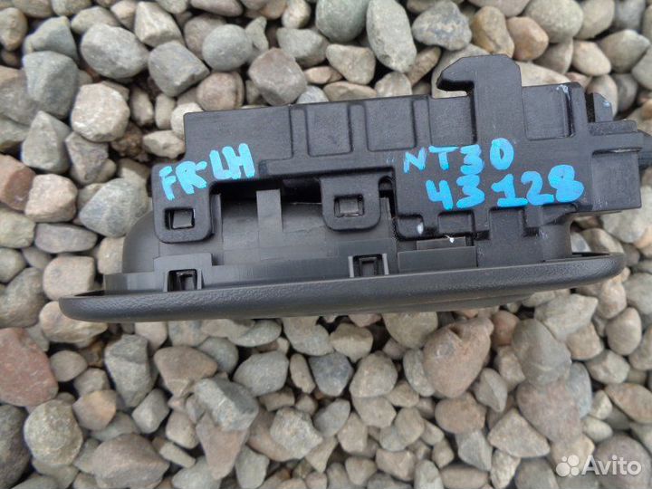 Ручка двери внутренняя левая Nissan Xtrail NT30