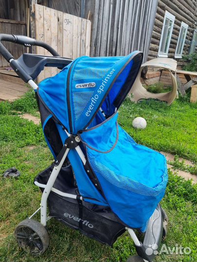 Прогулочная коляска