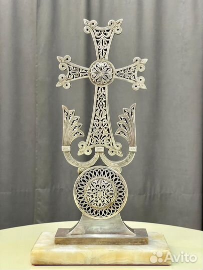 Хачкар Серебро подарок Католикоса Вазгена Первого