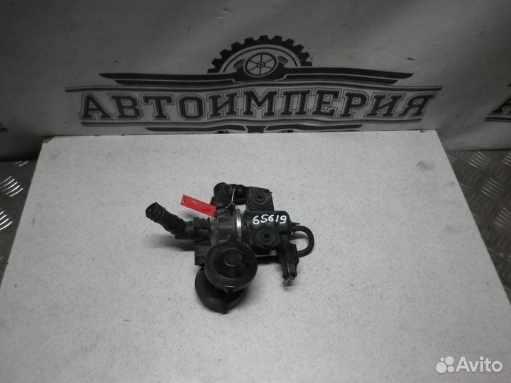 Электромагнитный клапан Toyota Highlander 1