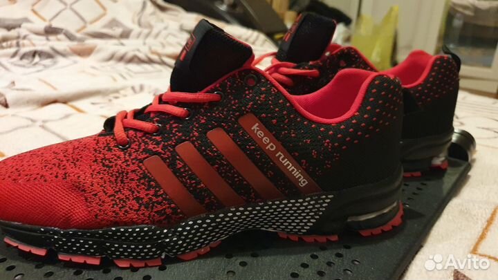 Кроссовки летние легкие