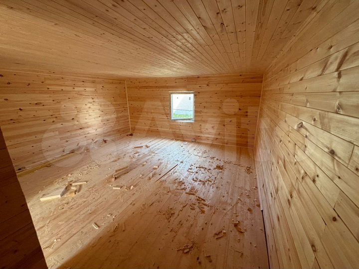 Дом 95 м² на участке 5 сот.