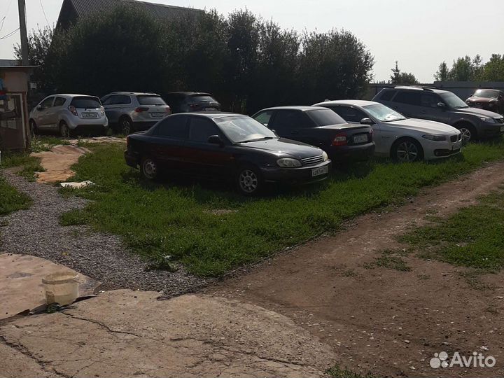 Автостоянка в районе аэропорта
