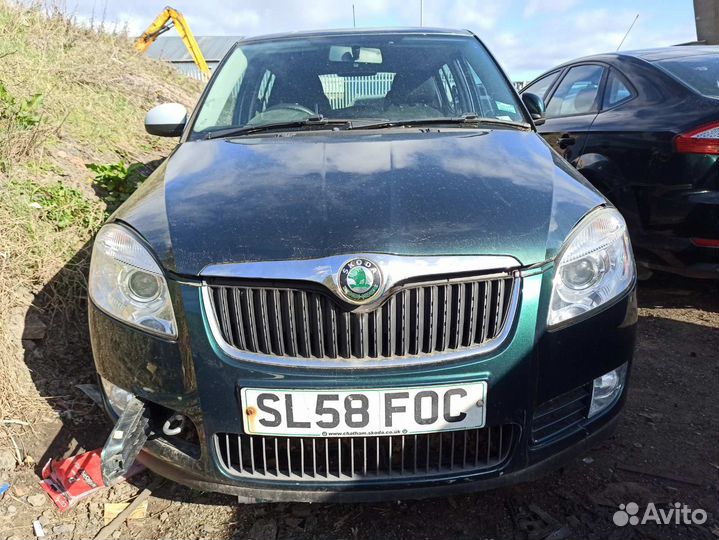 Лючок бензобака Skoda Fabia 2 (5J) (2007-2014)