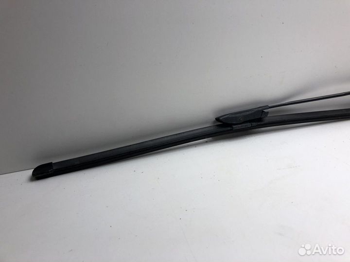 Поводок стеклоочистителя передний правый Renault S