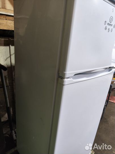 Холодильник indesit st 145