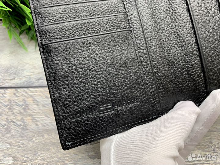 Обложка на паспорт tommy hilfiger