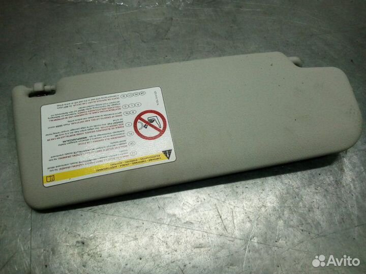 Козырек солнцезащитный левый Skoda Yeti универсал