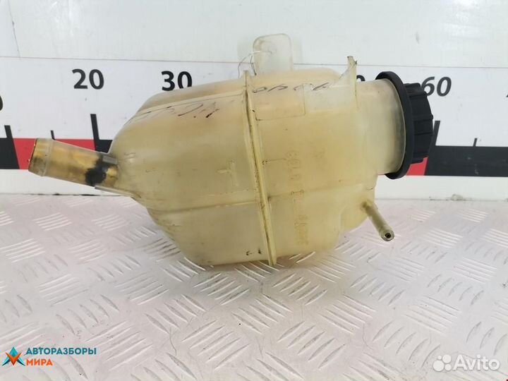 Бачок расширительный Ford Edge рест. 2011