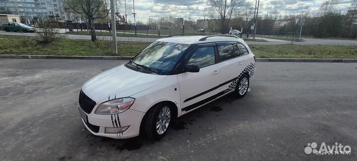 Skoda Fabia 1.2 МТ, 2010, 300 000 км