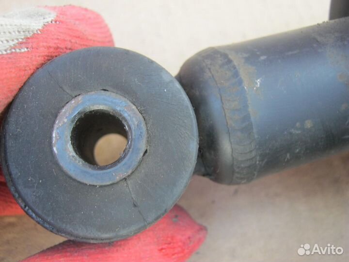 Амортизатор пружина стойка Mitsubishi Outlander I