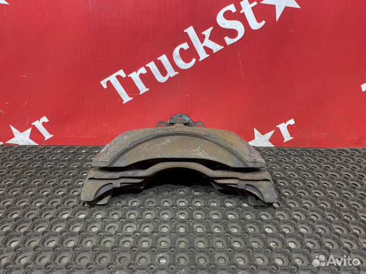 Суппорт передний правый 2017г