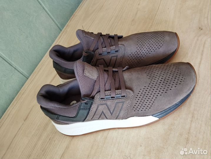 Кроссовки new balance 247 Оригинал размер 43-27,5