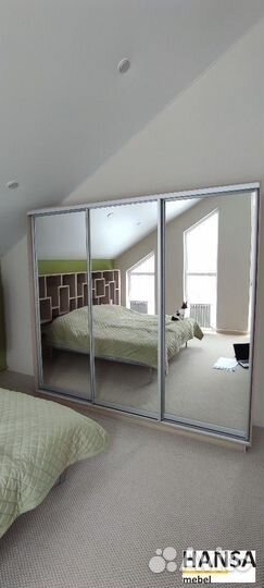 Шкаф-купе зеркальный, белый