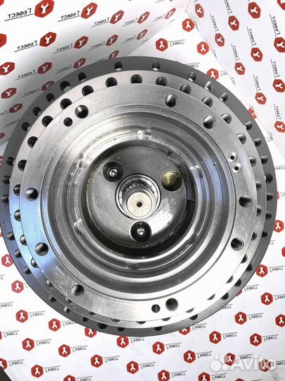 Редуктор хода Hyundai R160LC-7A