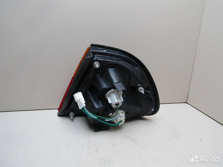 Фонарь задний наружный левый Nissan Almera N15 19