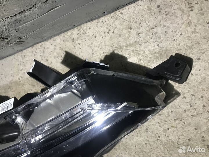 Фара Toyota Corolla