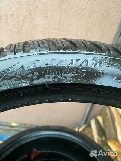 Bridgestone Blizzak LM-005 245/35 R20 и 275/30 R20 97W