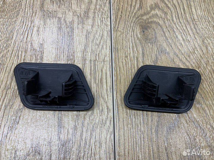 Крышка форсунки омывателя фар Hyundai ix35