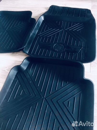 Автомобильные коврики резиновые (ваз 2105)