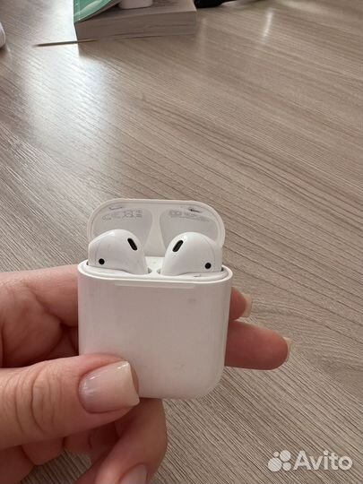 Airpods 1