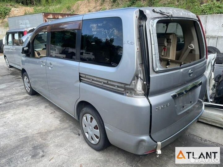 Туманка передняя правая nissan serena