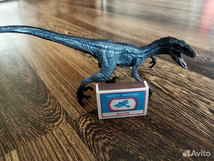 Динозавр велоцираптор blue