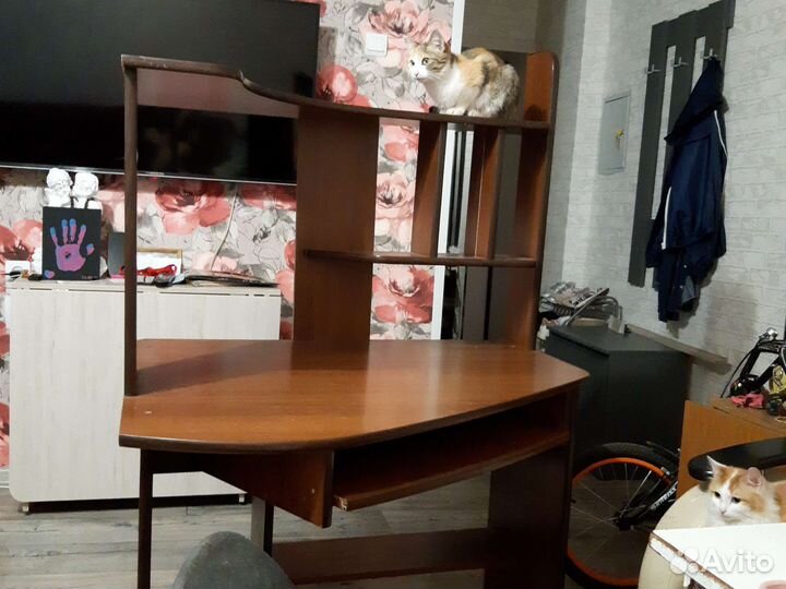 Компьютерный столик бу