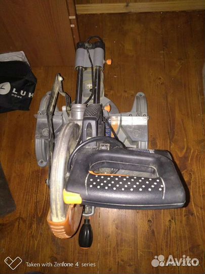 Инструмент для постройки дома и работы