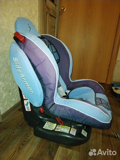Автомобильное кресло