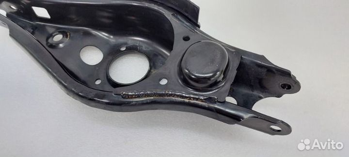 Рычаг подвески задний правый Lexus Nx300H Z10