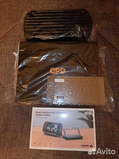 GPD win 4 Pro 2024 R7-8840U 32+2tb