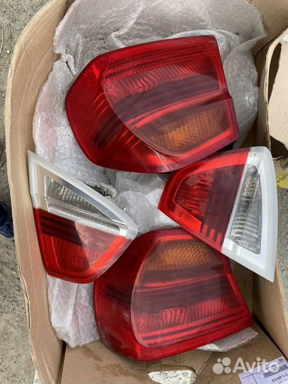 Фонари BMW e90 дорест крышки багажника