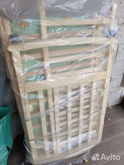 Кроватка детская с матрасом