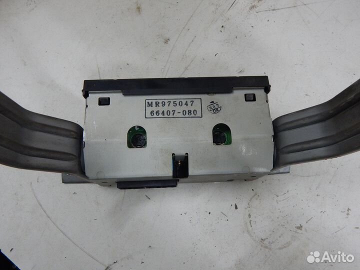 Часы Mitsubishi Carisma